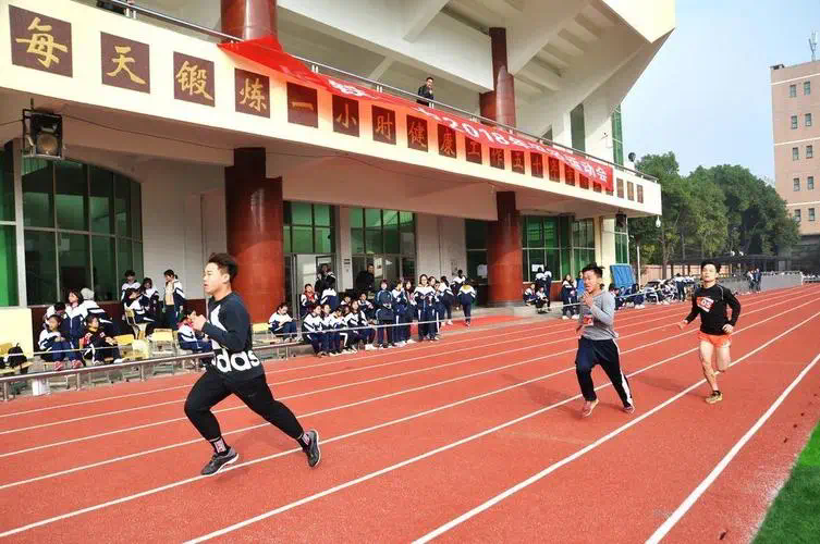 网球拍软硬就是拉线磅数吗_